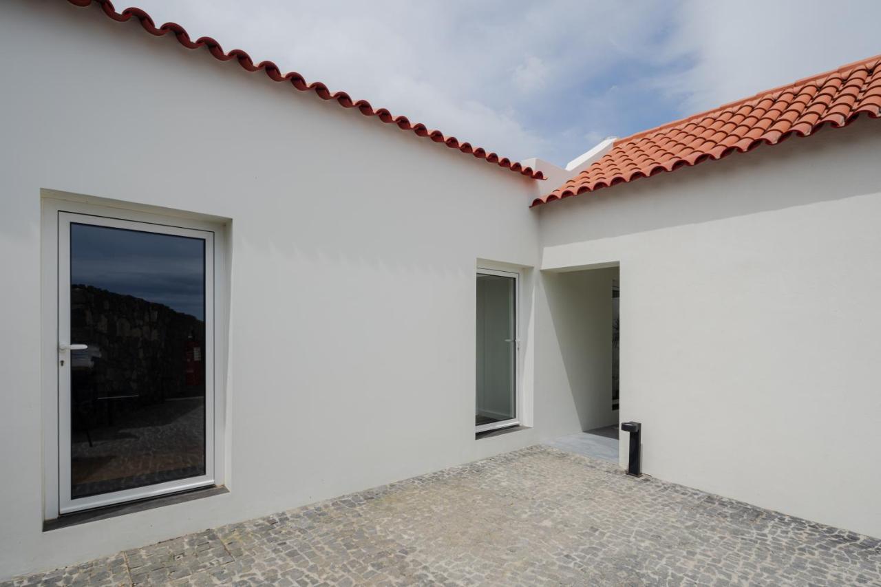 Entre Muros - Turismo Rural - Casa Com Jardim E Acesso Direto Ao Mar Ribeira Grande Exterior foto